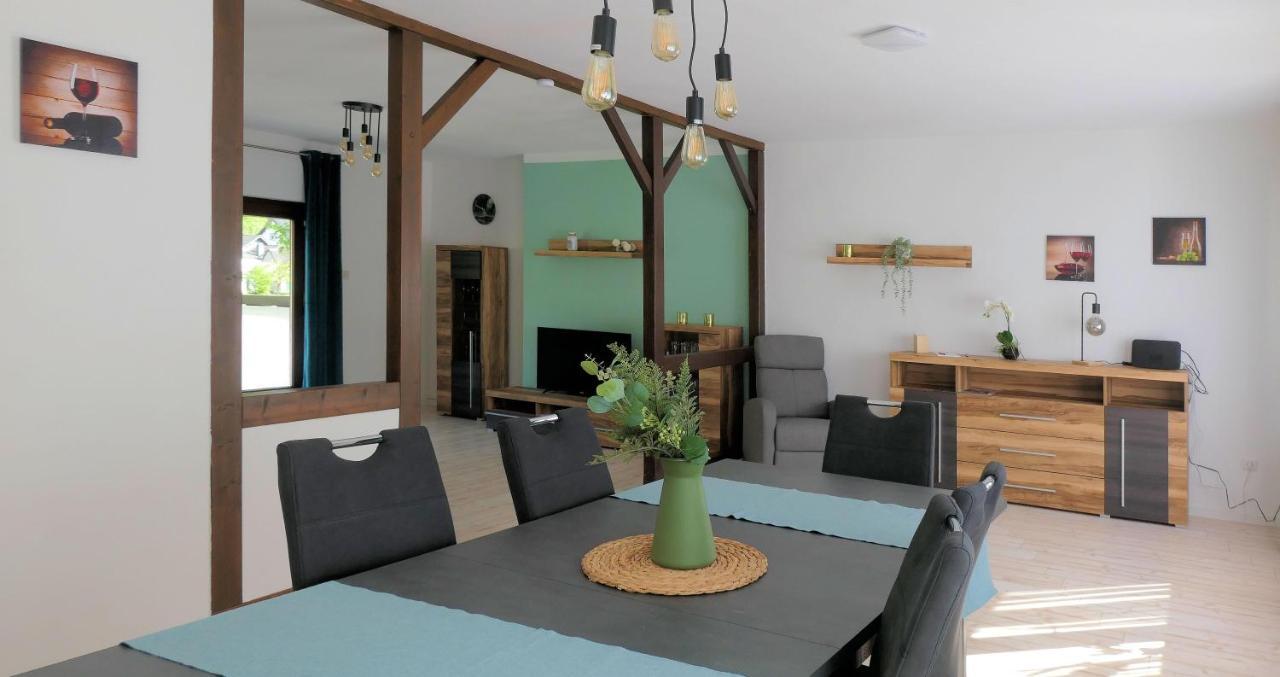 Ferienhaus Blick Zur Ahr Antweiler Luaran gambar